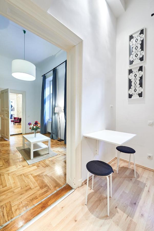 Large Apartment For Groups City Center Dist. VII Budapest Extérieur photo